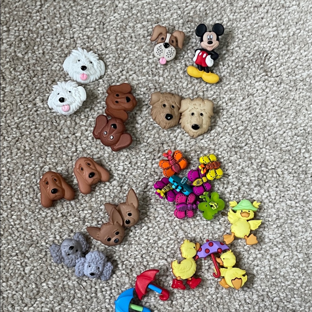Assorted Cartoon Animal Buttons  - Mixed Colors